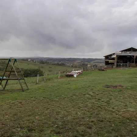 Le Des Oiseaux Holiday home Montbernard