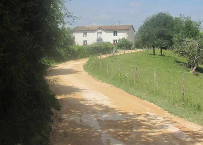 Le Des Oiseaux Holiday home Montbernard